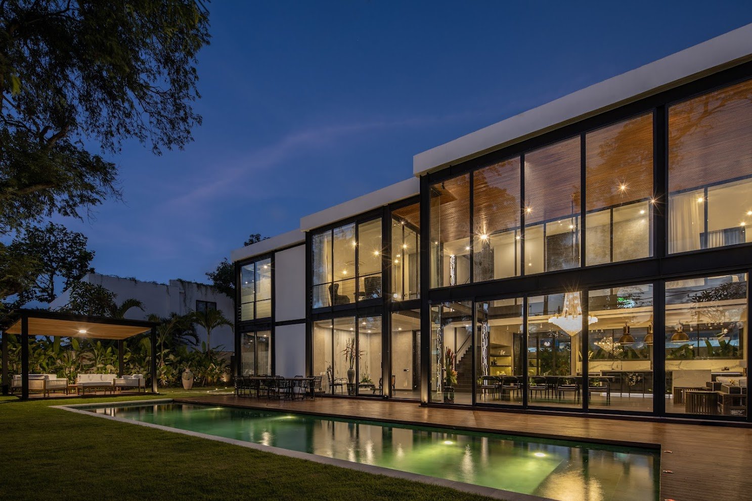 Architectural Masterpiece: Modern Industrial Luxury 5-Bedroom Villa in Prime Umalas Area