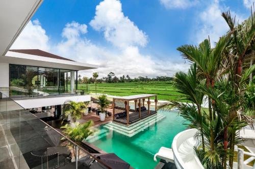 Ultra Luxury 6-Bedroom Modern Villa with Unmatched Lifestyle & Entertainment