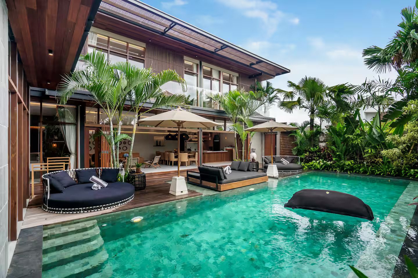 SOLD BY US - 6-Bedroom Villa with Stunning Rice Field Views for Sale in Berawa, Canggu