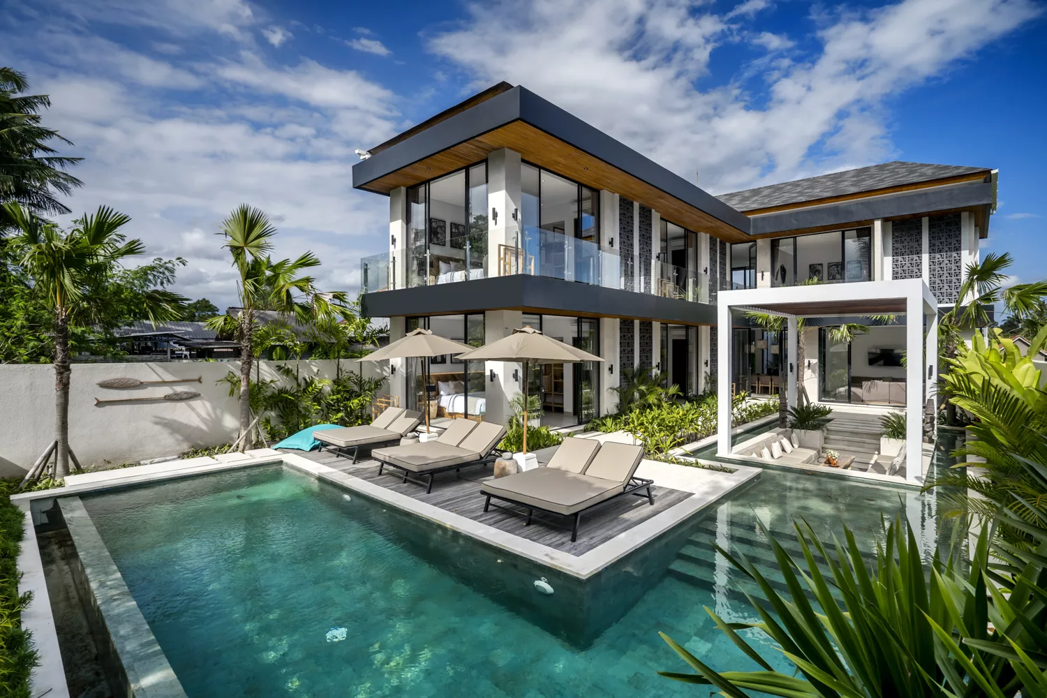 Spacious 5-Bedroom Villa with Jungle & Creek Views  Ubud, Bali - Freehold & Leasehold