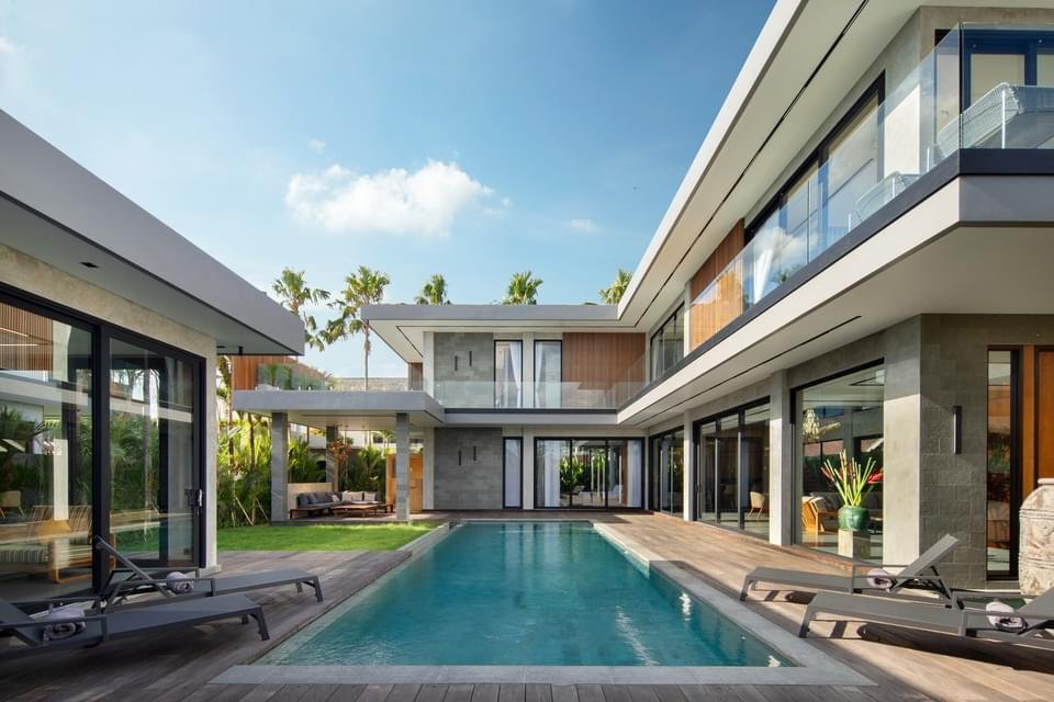 Yearly Rental : Brand-New Contemporary 4-Bedroom Villa in Umalas