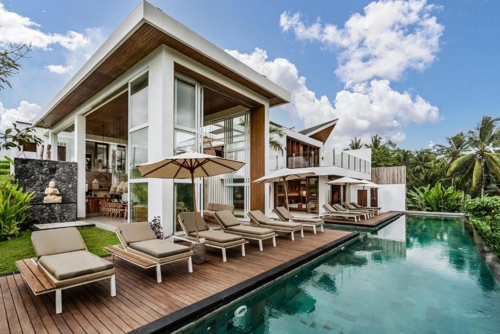 Prime Investment: Stunning 6-Bedroom Villa in Ubud Jungle View Luxury Villa