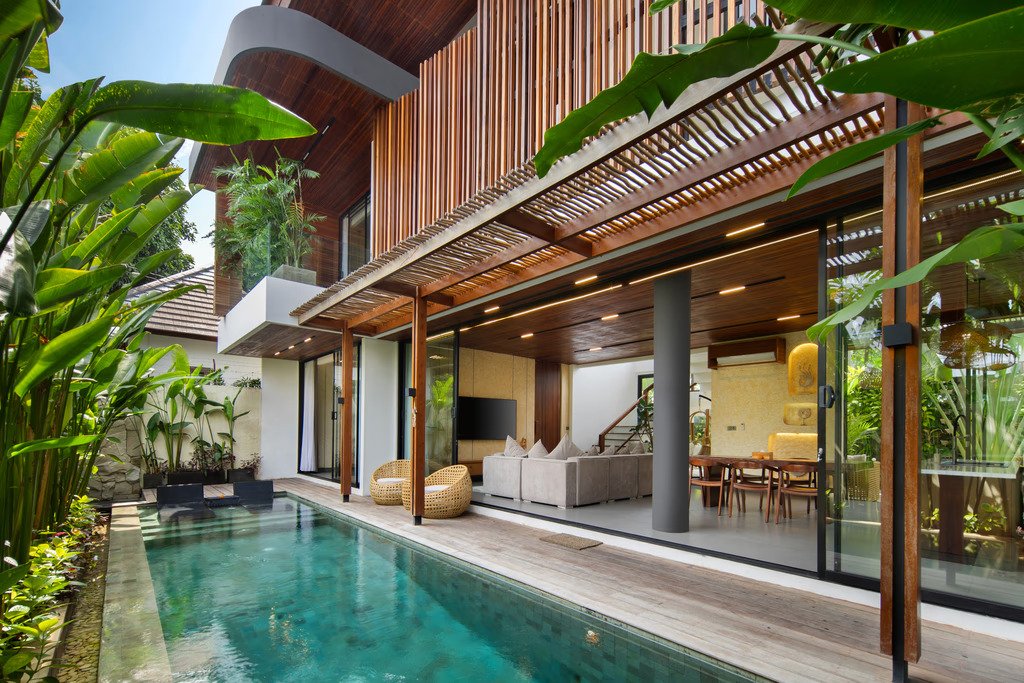 Prime Investment - Stunning Modern 4 Bedroom Villa for Sale in Berawa, Bali - Leasehold