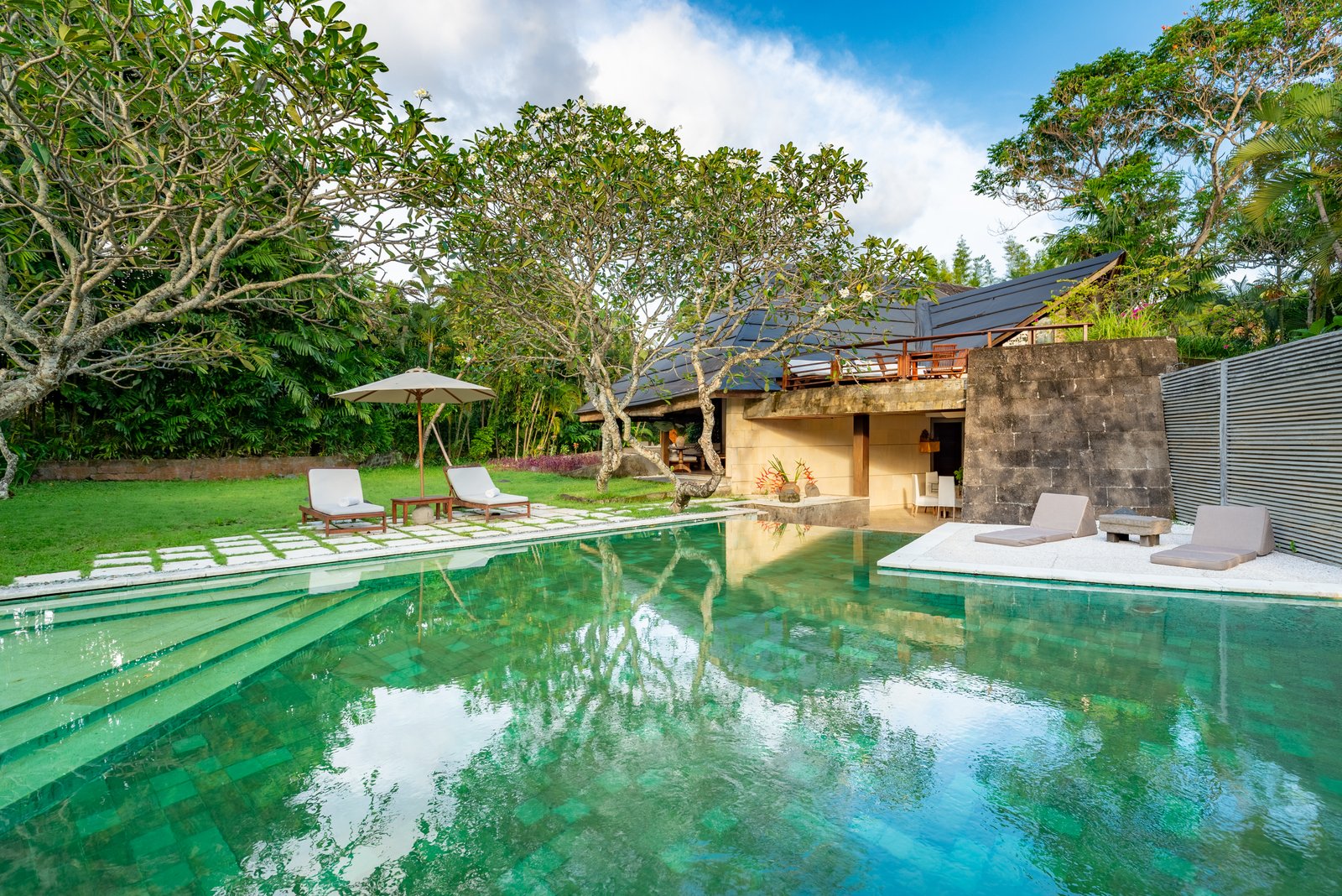 Spacious Artistic 2-Bedroom Villa Complex in Prime Umalas Area - Monthly or Yearly Rental