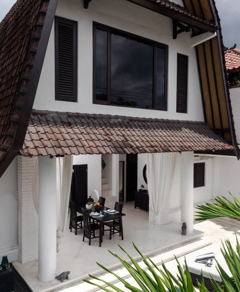 Modern Colonial 3-Bedroom Bungalow in Seminyak - Leasehold