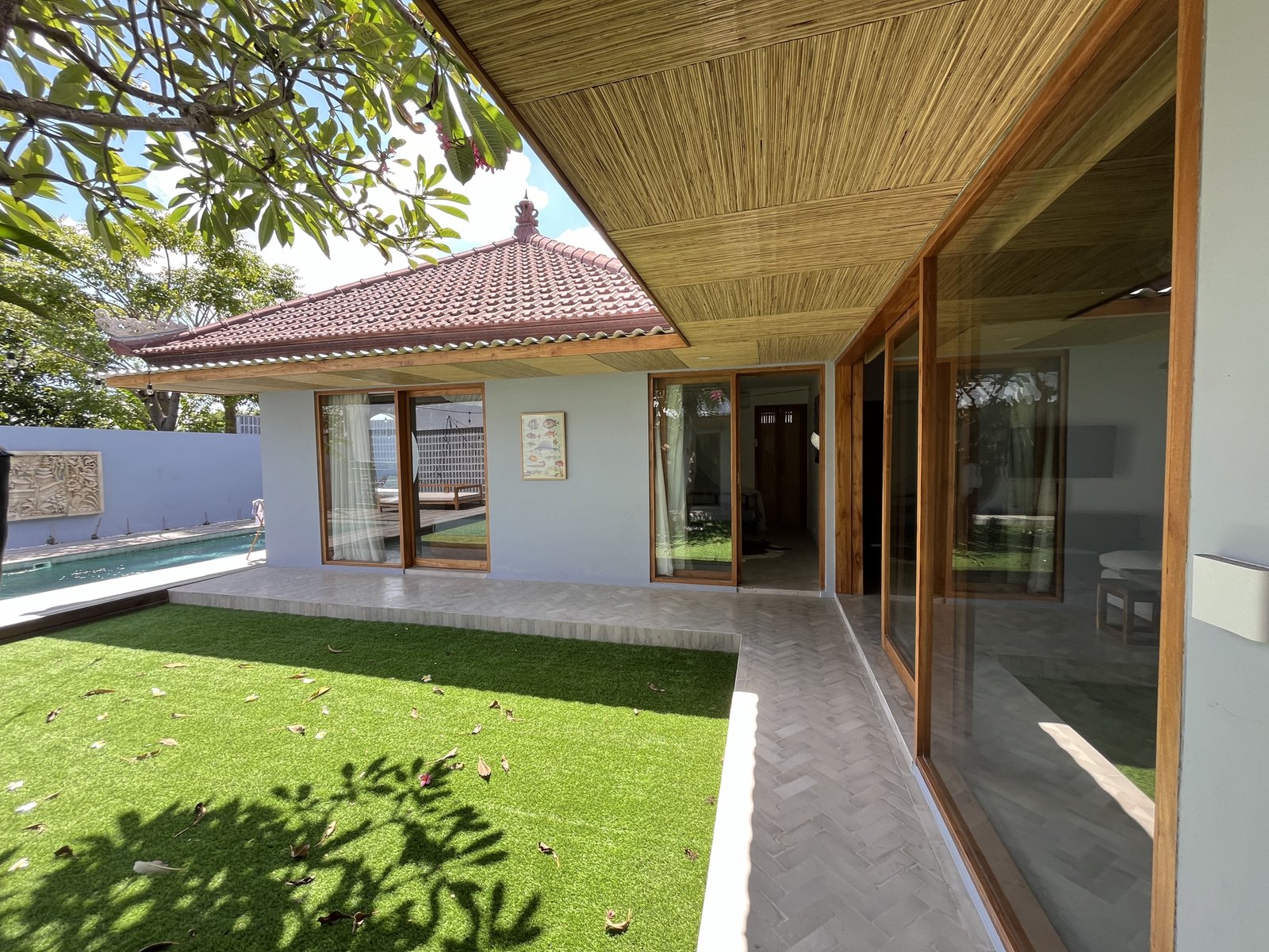 Newly Renovated  3-Bedroom Villa with Garden Forsale Leasehold in Umalas