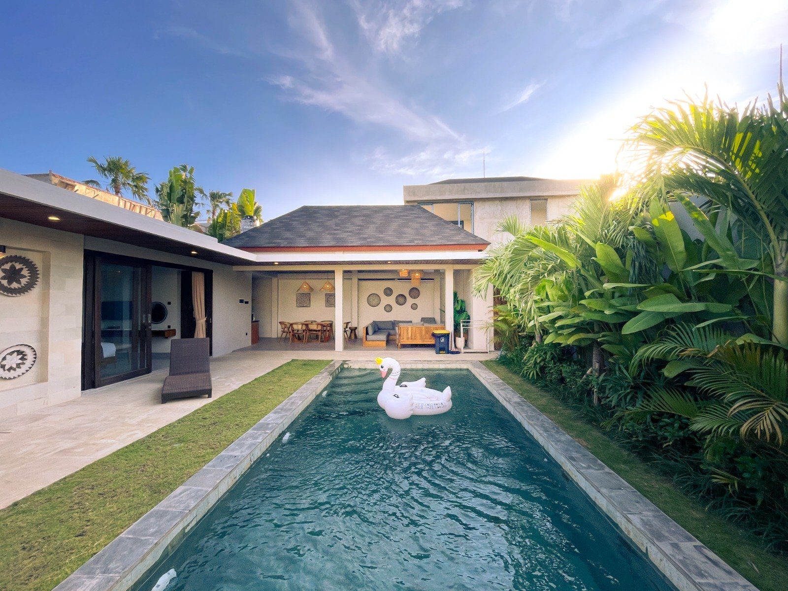 Brand New 2-Bedroom Contemporary Villa for Lease in Seminyak – Minutes from Sunset Road & Kuta!
