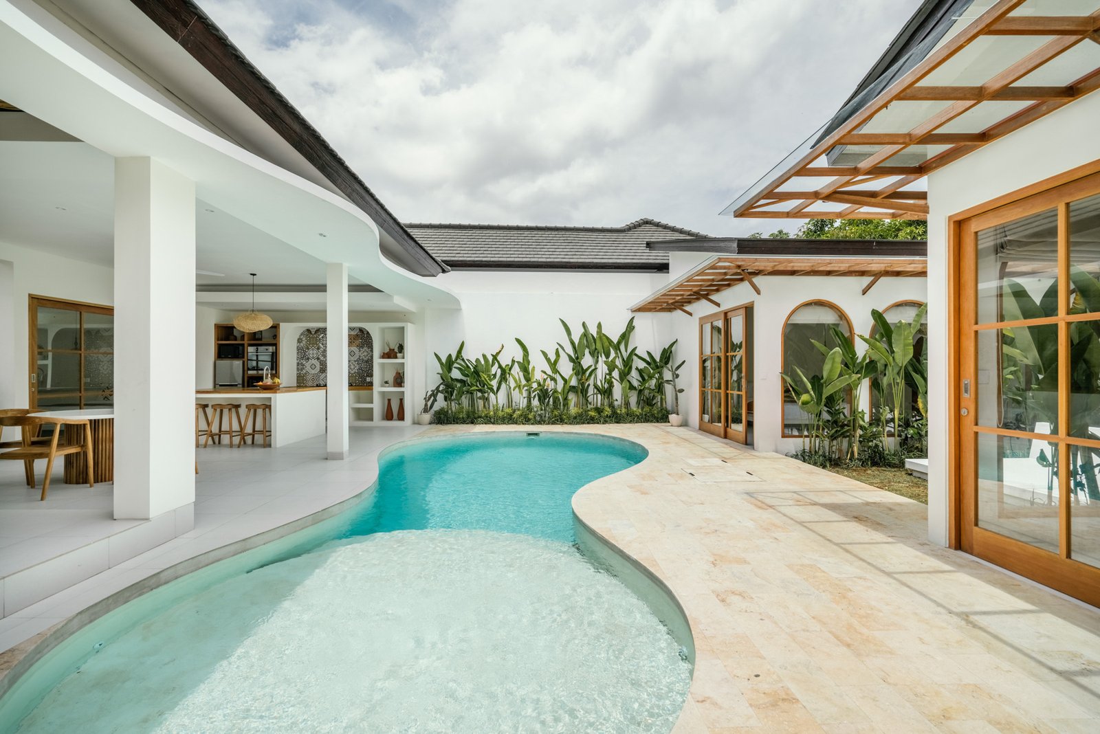 Modern Tropical Villa with 3BR in Berawa, Canggu – A Smart Investment Opportunity