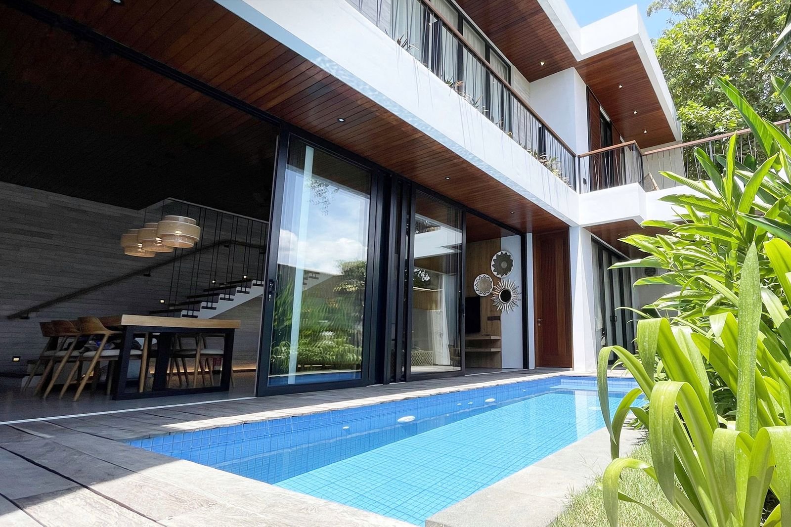 Brand New Luxury Modern 3-Bedroom Villa for Leasehold in Seminyak