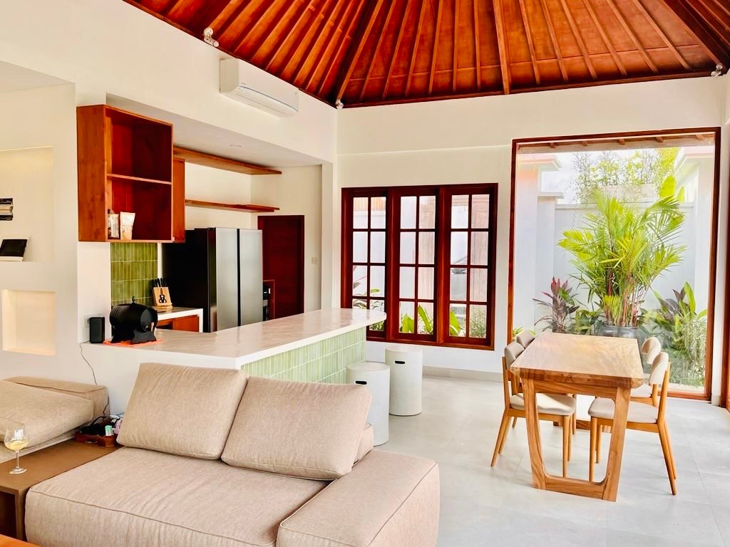 Tropical 3-Bedroom Balinese Villa in Umalas – Yearly Rental