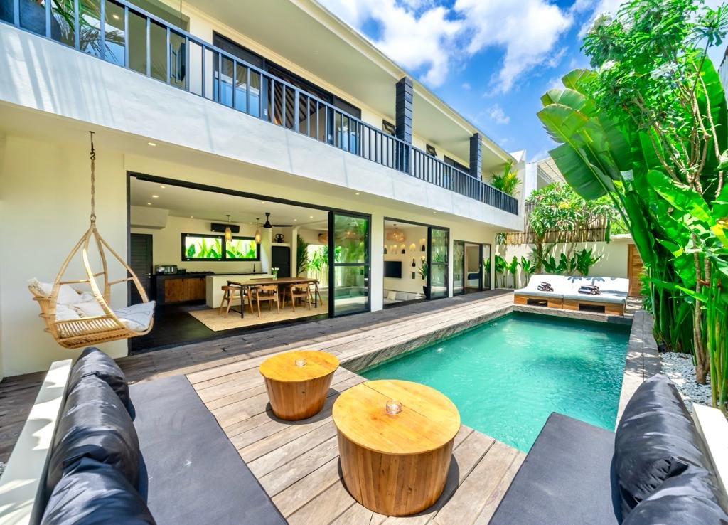 3-Bedroom Leasehold Villa in Pererenan Close to the Beach