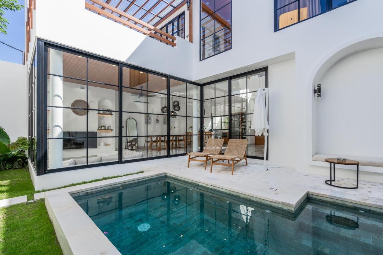 Hot Offer - Modern Contemporary 2-Bedroom Villa in Umalas – Leasehold