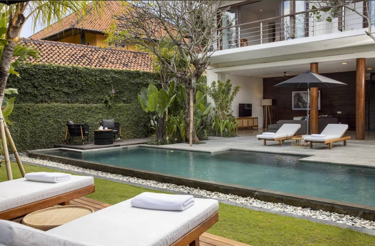 Tropical 3-Bedroom Villa in Prime Berawa, Canggu – Available for Monthly & Yearly Rent