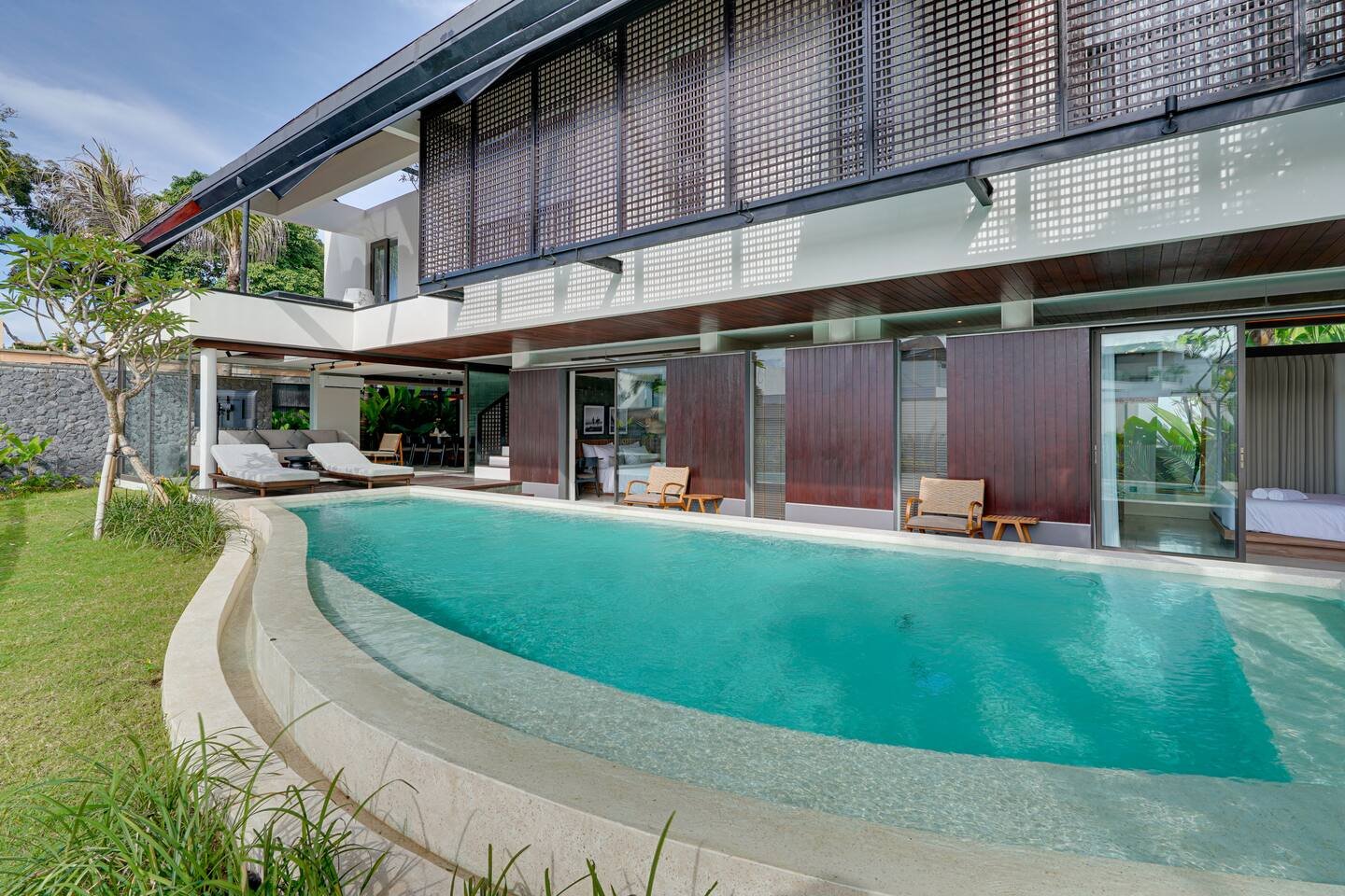 Exclusive Freehold 5-Bedroom Modern Tropical Villa in Canggu – Steps from the Beach
