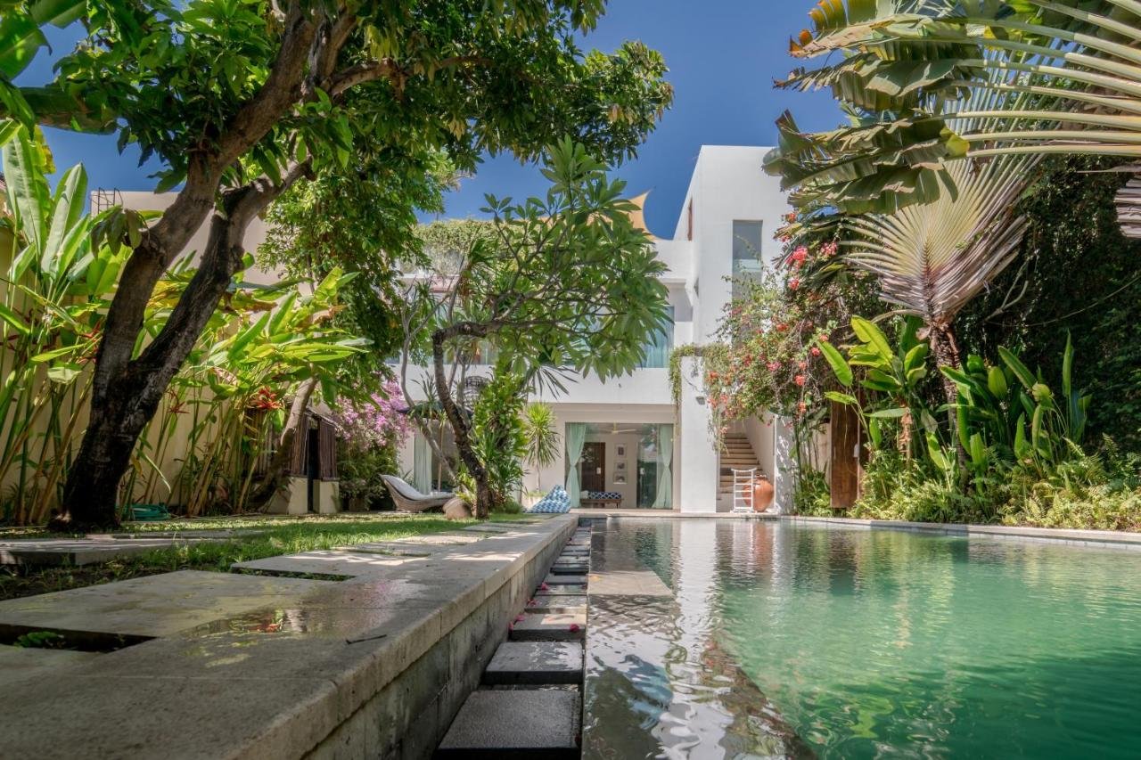 4-Bedroom Villa with Modern and Traditional Design in Seminyak