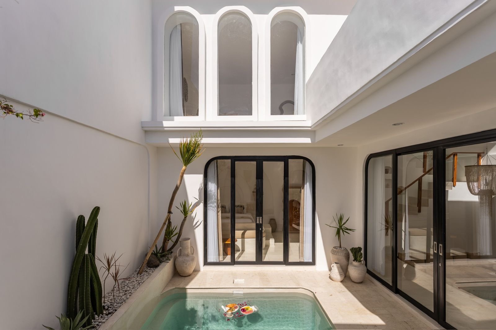 A Stylish 2-Bedroom Villa in Canggu – For Sale Leasehold