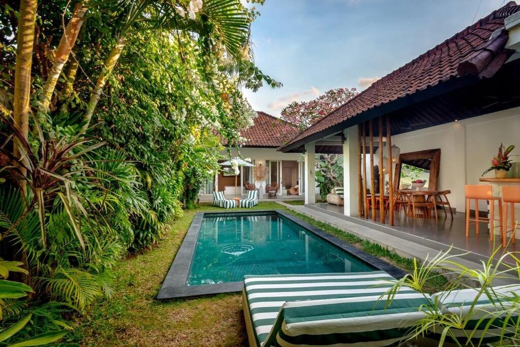 Cozy 2-Bedroom Villa for Sale Leasehold in Seminyak, Bali